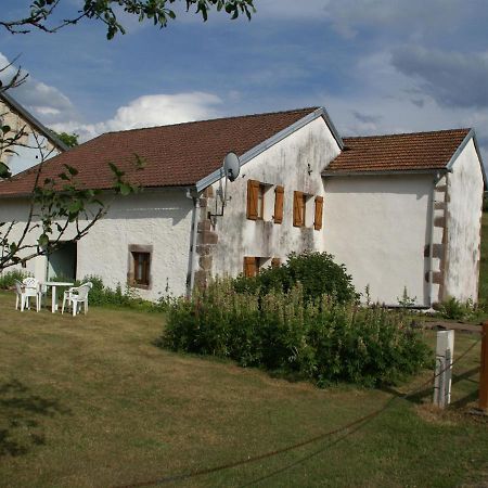 Spacious Holiday Home Near The Forest Esmoulieres Dış mekan fotoğraf