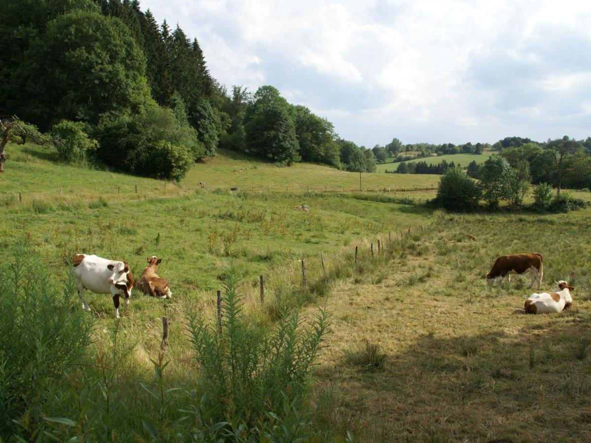 Spacious Holiday Home Near The Forest Esmoulieres Oda fotoğraf